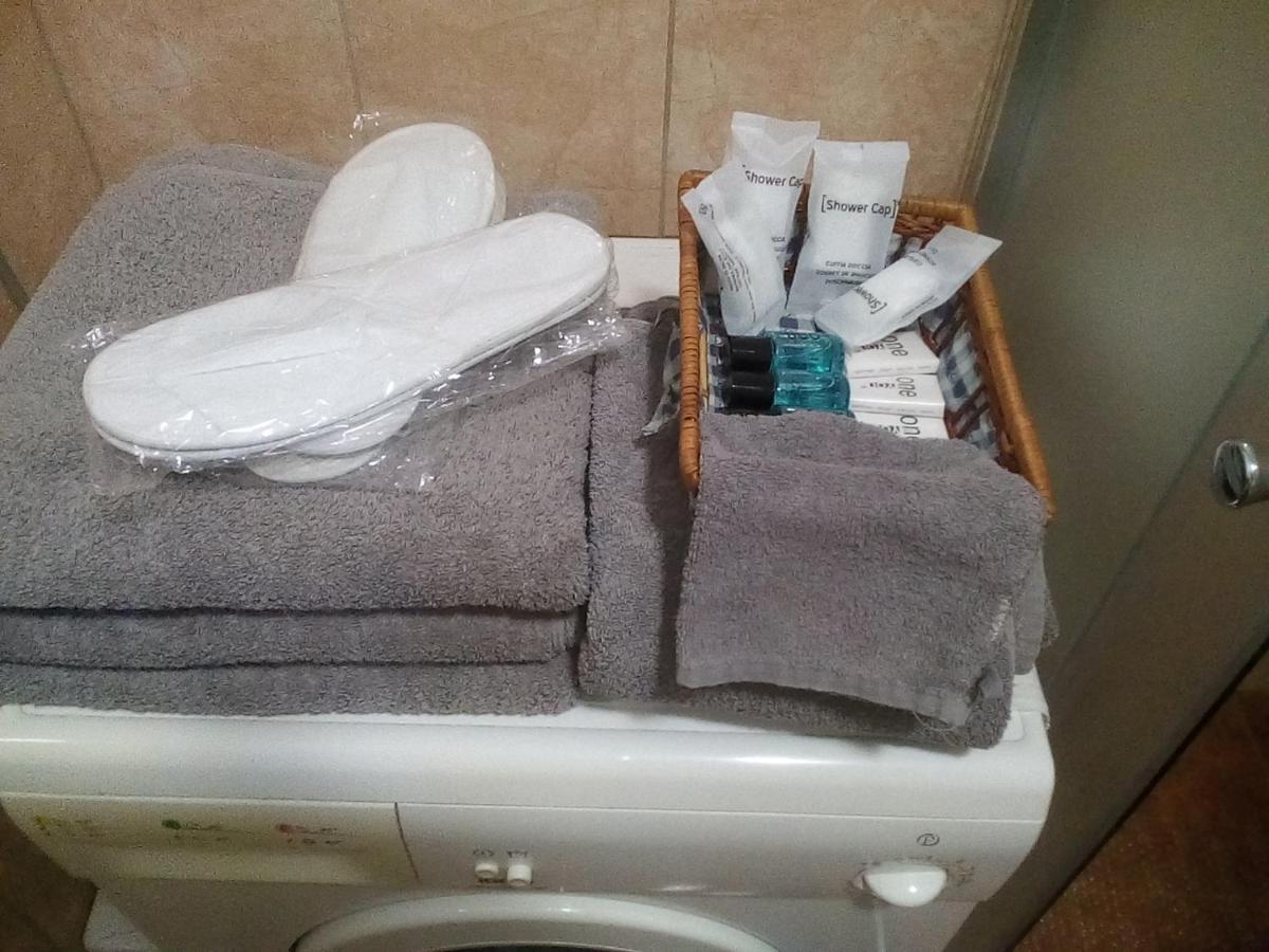 Moezsi Apartman Tolna מראה חיצוני תמונה